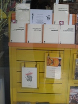 La vitrine de la librairie Au moulin des lettres à Epinal